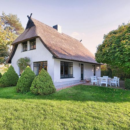 Reetdachhaus Mit Grossem Garten Und Kamin Marlow Bagian luar foto