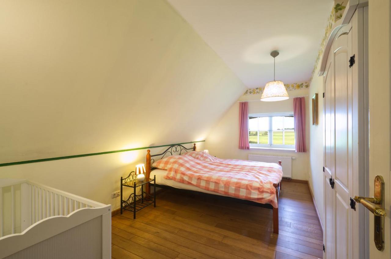 Reetdachhaus Mit Grossem Garten Und Kamin Marlow Bagian luar foto