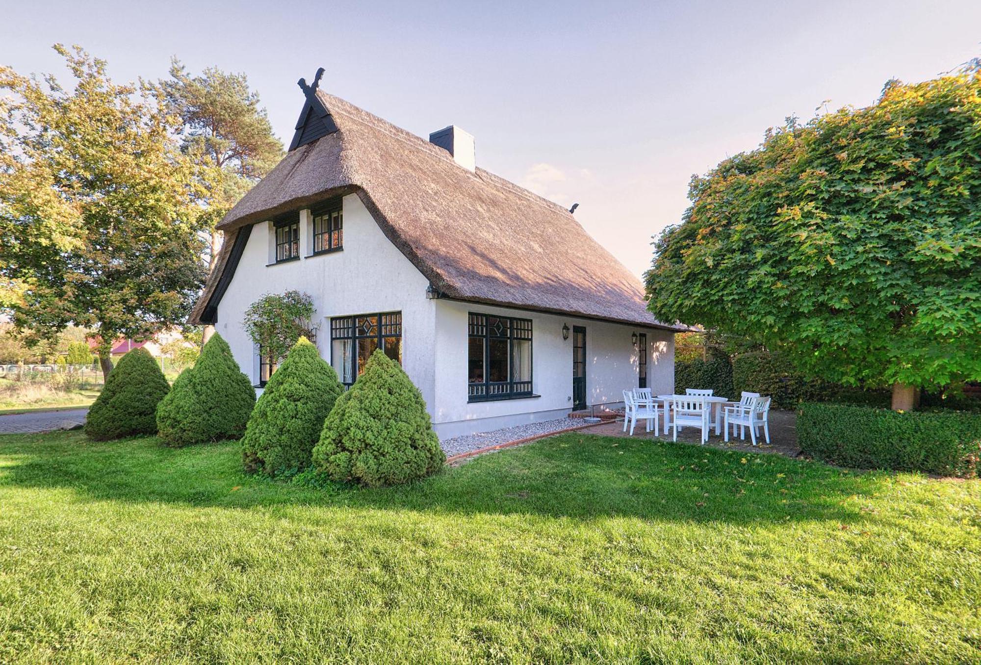 Reetdachhaus Mit Grossem Garten Und Kamin Marlow Bagian luar foto